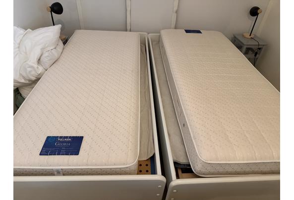 Twee eenpersoonsbedden - IMG_9586