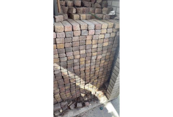 Klinkers gratis afhalen!!!! - 73d0b98c-d0e9-404d-b9e4-55e80b64bde2