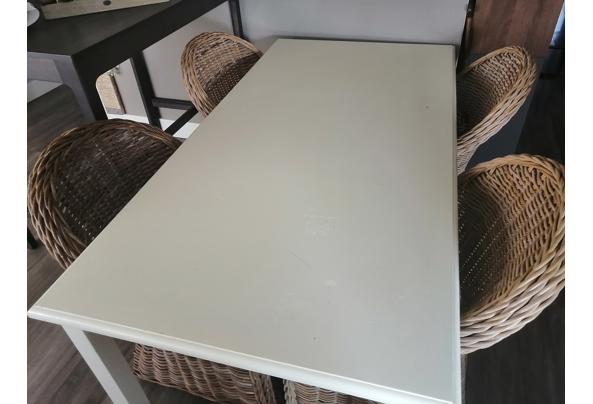 eethoek met rieten stoelen  - IMG_20250813_121852