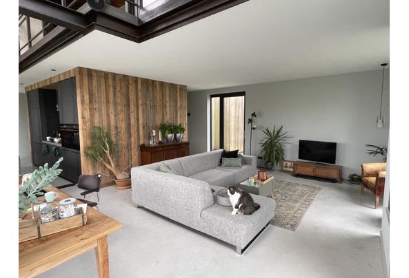 Gratis grijze hoekbank - IMG_8401_638976686568156860