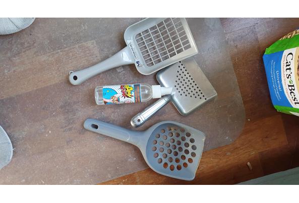 Zelfgemaakte kattenbox incl. kattenbak en schepjes - Kat-3 Zelfgemaakte kattenbox incl. kattenbak en schepjes - Kat-3