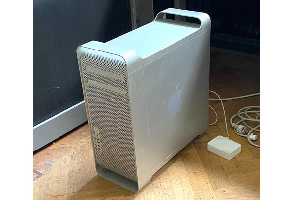 2 Apple Mac Pro Eight - IMG_7121