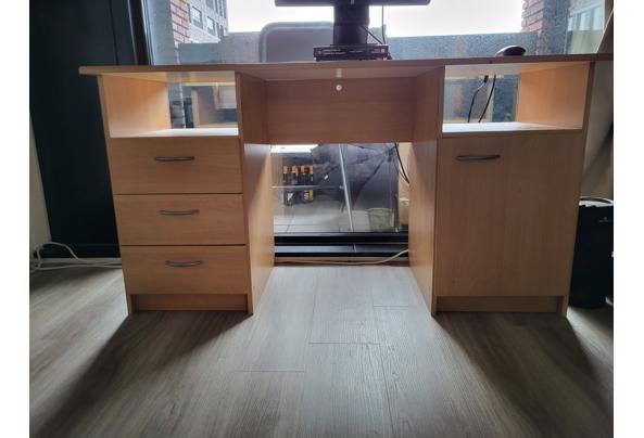 Bureau aangeboden  - 20231101_082121