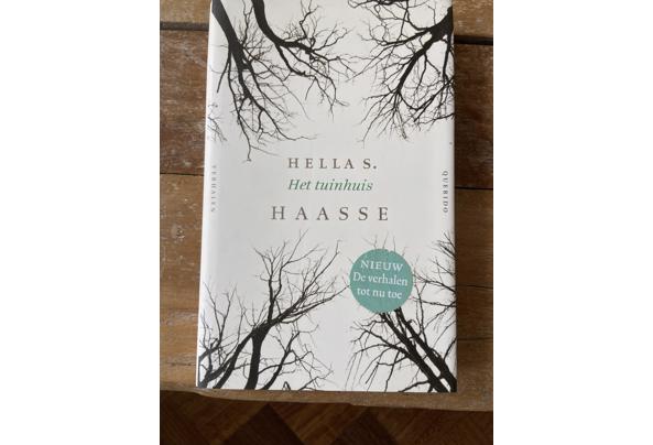 Helle Haasse Het tuinhuis hardcover - 24D739BB-DAE7-4E6E-A766-BAF4E9A157DB