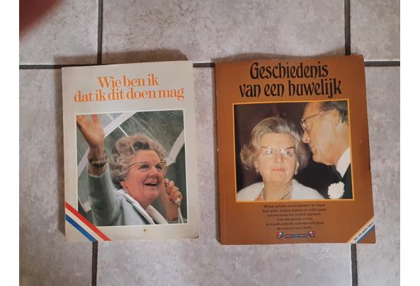 Boekjes over Koninklijke Familie Oranje:  jaren 60 en 70 - Royalty-2
