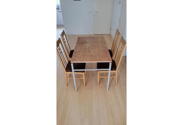 Tafel en 4 stoelen  - WhatsApp-Image-2025-05-30-at-08-24-58_8cb6feb0