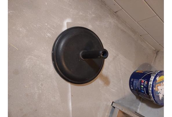 Parasol voet - 20260130_162553 Parasol voet - 20260130_162553