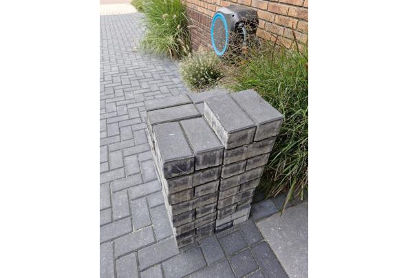 66 klinkers 21 x 10,5 x 8 cm antraciet - 20240909_102035