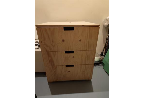 Houten ladekast met drie laden - kastje-hok