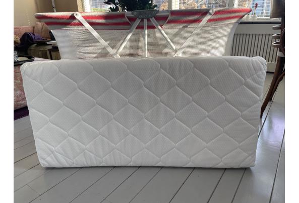 Campingbedje, inklapbaar met matrasje  - IMG_3011