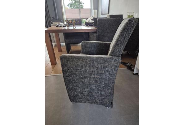 Bank 2 en 3 zits + hocker + 6 eetstoelen - 20251002_184934