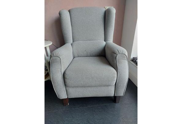 2 stoelen / fauteuils  - IMG-20240901-WA0006