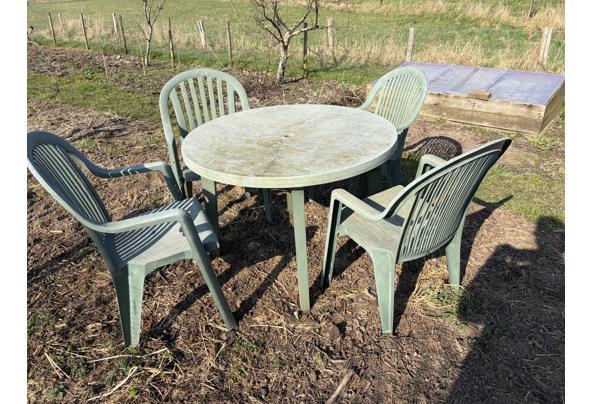 Tuintafel en 4 stoeken - signal-2026-03-04-134805