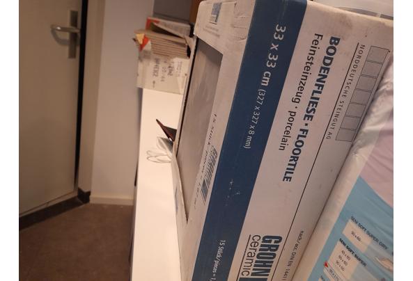 Kleine Restpartij tegeltjes - 1697632017958837313760376338160