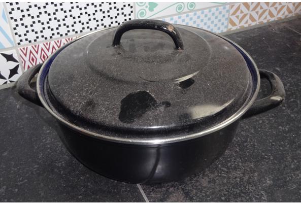 Negen pannen: koekenpannen braadpan steelpan - DSC06224