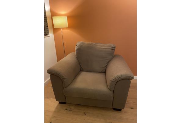 Ikea Tidafors stoel donkerbruin incl poef  - D7506746-EC00-4247-905C-6F055F4FD1EB