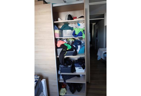 Kledingkast met schuifdeuren - 20260318_112629