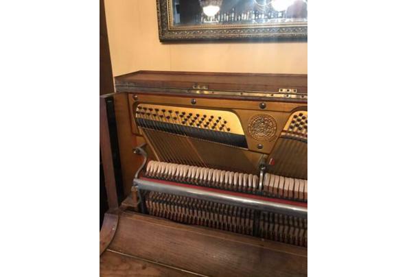 Oude piano - $_84-(2)