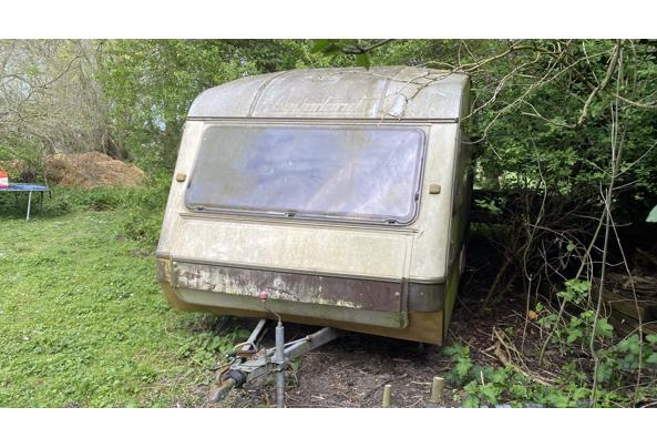 Gratis af te halen: Beyerland caravan - IMG_3062