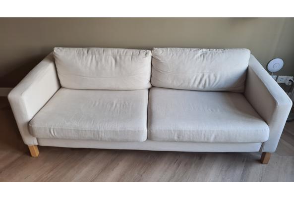 Witte Ikea bank, eventueel inclusief zwarte bekleding. - 20230330_084133