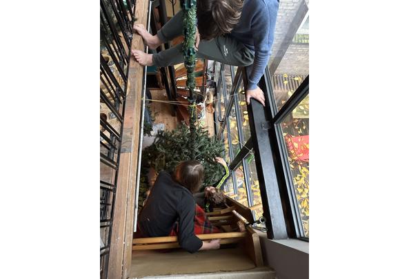 Grote kunstkerstboom, ruim 5 meter - IMG_4295