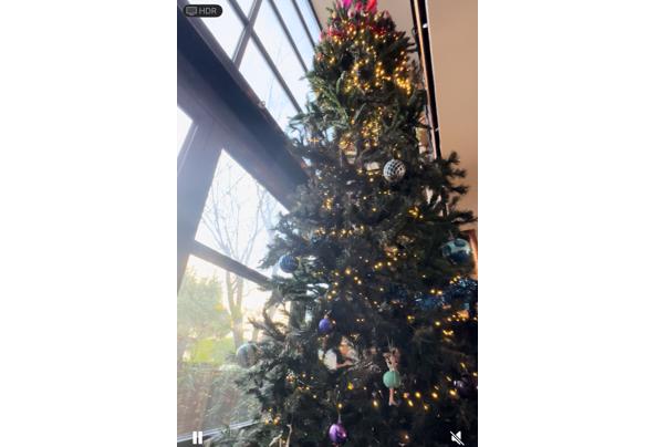 Grote kunstkerstboom, ruim 5 meter - IMG_6481