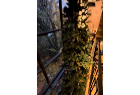 Grote kunstkerstboom, ruim 5 meter - IMG_6483