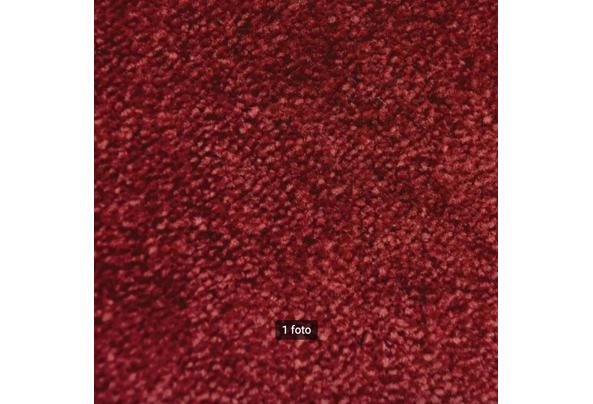 Tapijt (nieuw) reststuk Pino Bordeaux rood 140x140cm - Screenshot-2024-06-14-at-18-47-13