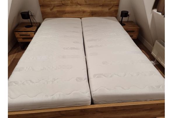 Zo goed als nieuw matras met beddengoed - 1000027661