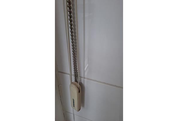 Verticale lamellen kleur wit op rail - 17789290551611339538467242774213