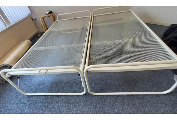 Bed met onderschuifbed - 1000015607