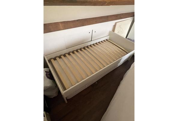 GRATIS eenpersoons bed frame 90x200 - 4761B533-5A30-4050-B096-E9AFAEB5929A