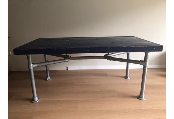 Unieke eettafel blauw Jorg Steigerhout - IMG-20231129-WA0005
