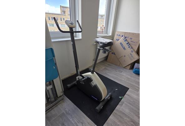 Hometrainer met mat - 20260325_144005