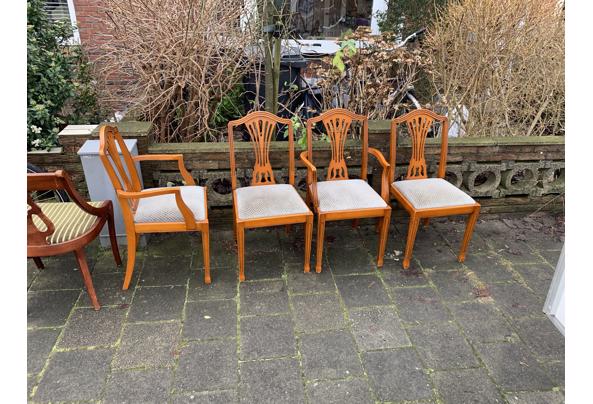 6 mooie houten stoelen - 67039C91-27D2-4D4D-BE84-56D5713E7FE2.jpeg