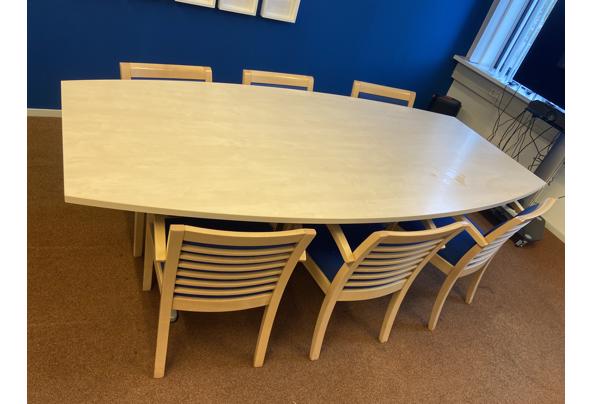 Grote houten tafel met 6 stoelen - IMG_6651