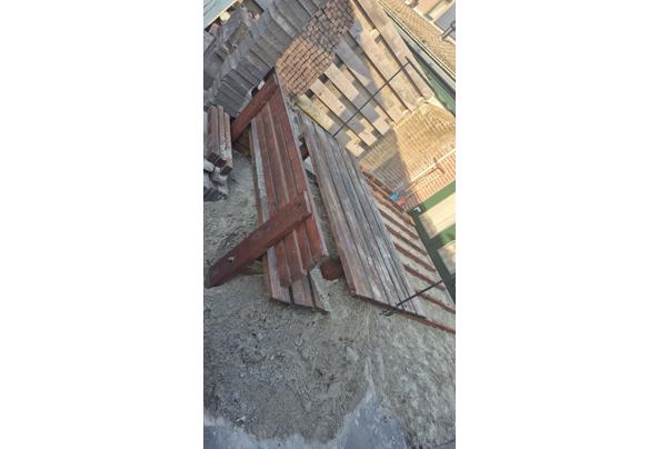 Tafel met bank - 17552376481841669624913749868005