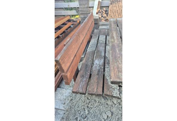 Tafel met bank - 17552377572516332322337331313680