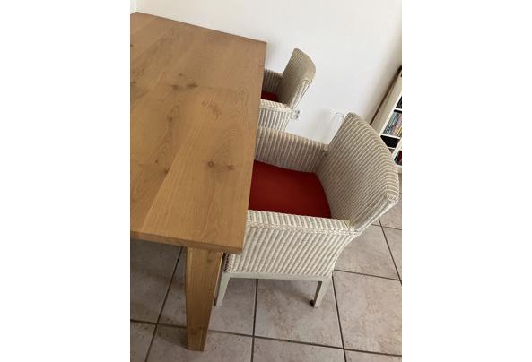 Jean des Bouvrie tafel met vier rieten stoelen - IMG_8694