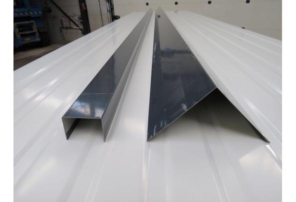 Nieuwe sandwichpanelen uit voorraad leverbaar - 3-2_638693534930898333