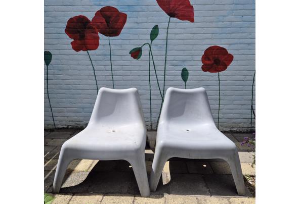 2 grijze lig/zit stoelen - 20250623_134758