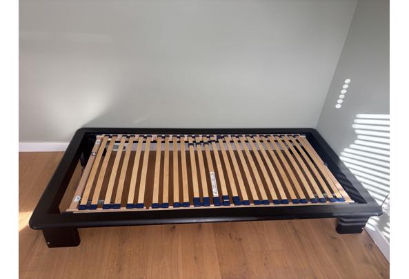 Eenpersoons bedframe + lattenbodem 90x200cm - IMG_9865