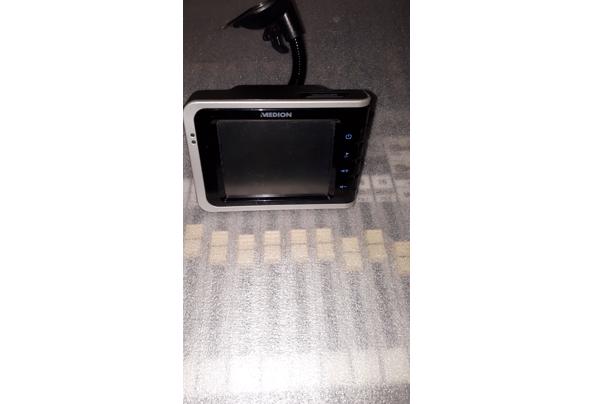 Navigatie medion met houder  - 20241209_181409_638694323110436437