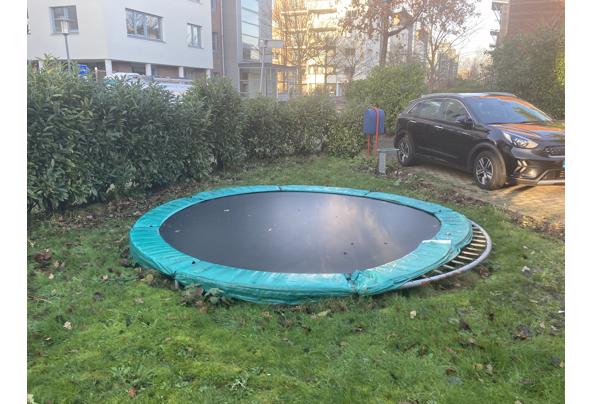 Grote trampoline  - IMG_2131