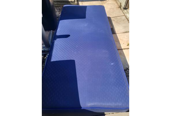 2 onderstellen voor boxspring  - 20250510_120732