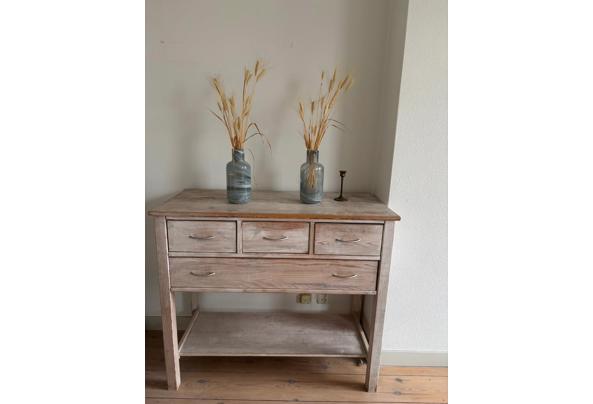 Eikenhouten dressoir - 67768a03-1037-49ab-8123-a1b107e7374d