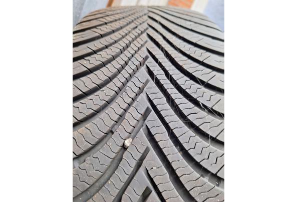 Set Michelin winterbanden + stalen velgen 205/55 R16 91T - Foto-2