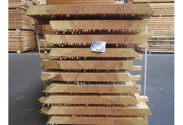 Douglas boomstambladen en planken - 18_637914930556125003