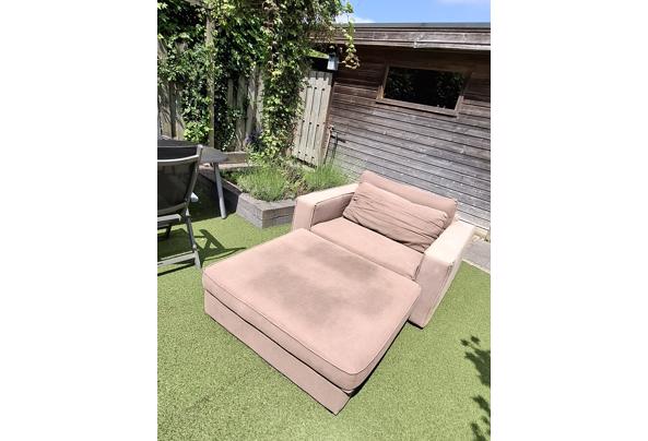 2 Loveseats met bijpassende hockers - 20250530_132322