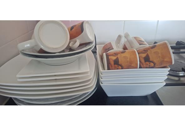 Servies - 17776328619373966987996152354431